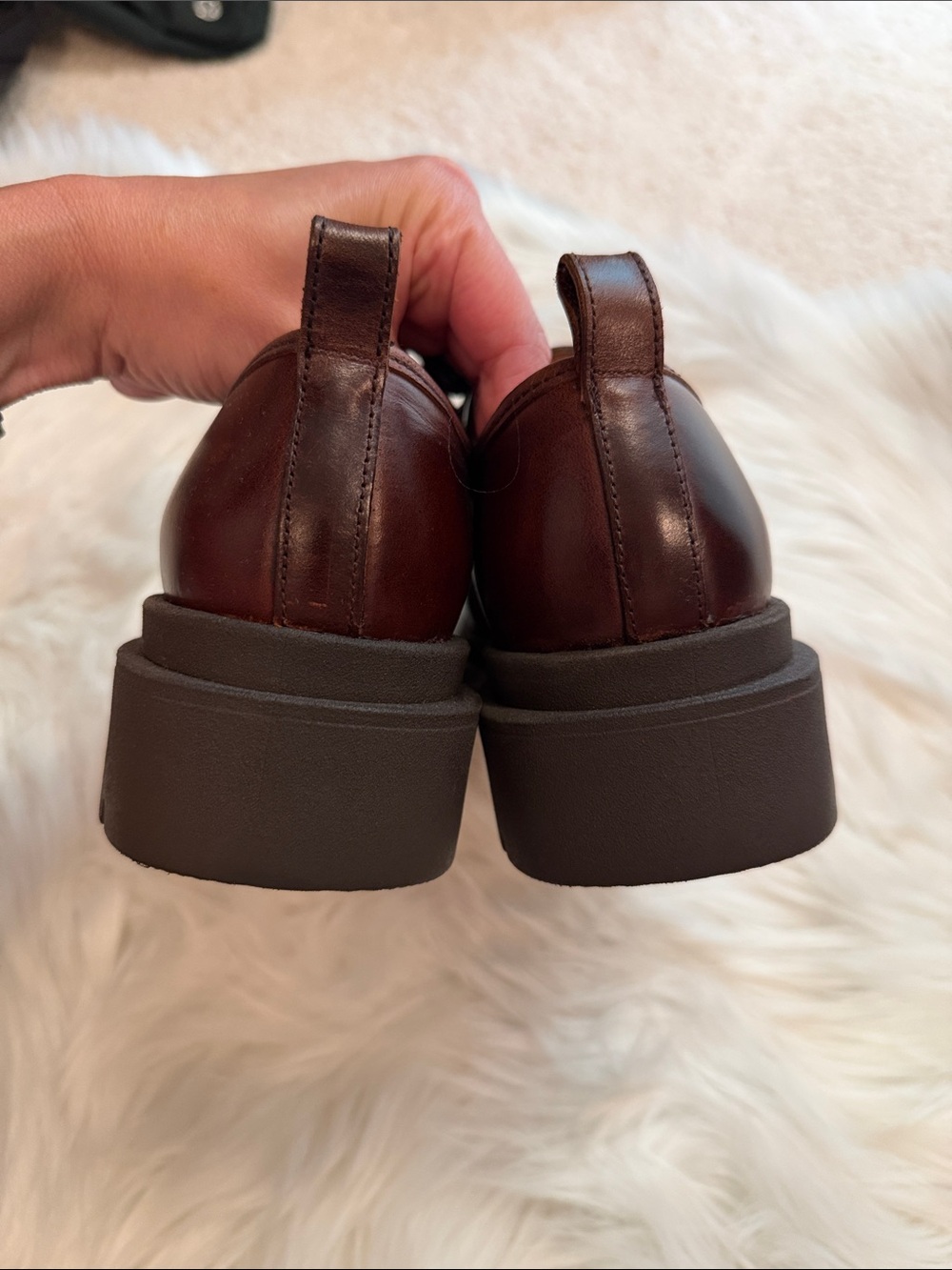 Banana Republic Italian Leather Derby Shoes - Picture 4 of 6